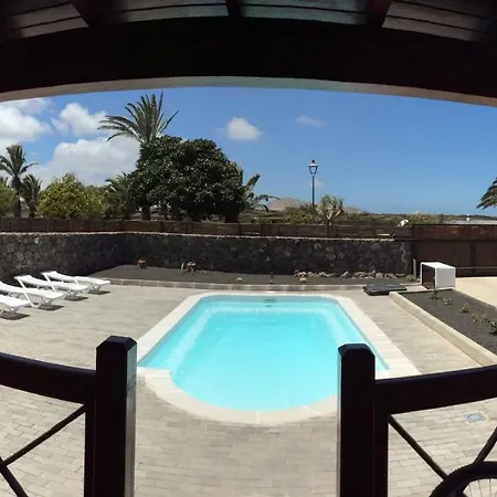 Cernicalo,sun, Relax & Nature! Free Wifi, Bbq * Tinajo