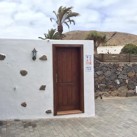 Holiday home Cernicalo,sun, Relax & Nature! Free Wifi, Bbq Tinajo